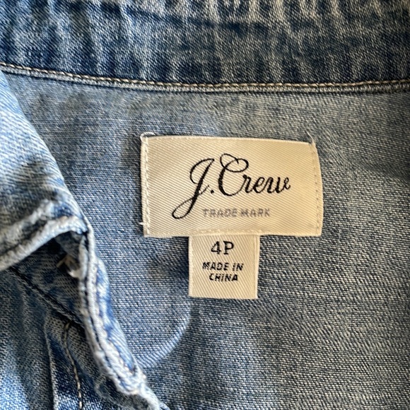 J crew chambray button down - Picture 2 of 4